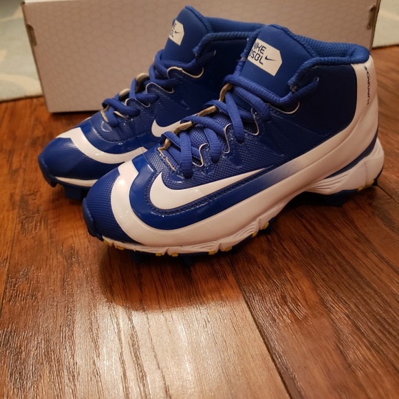Baseball cleats - Picture 2 of 6